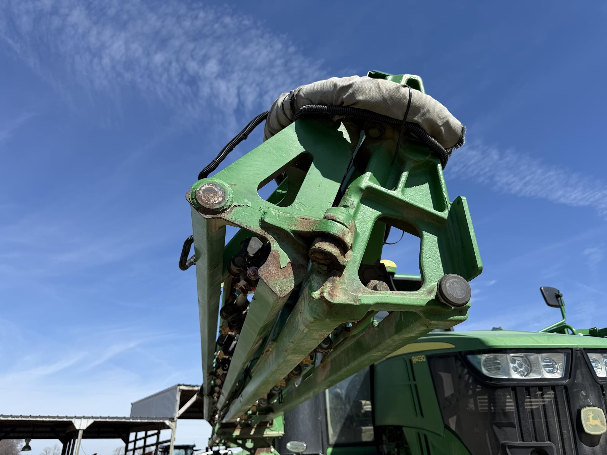 2019 John Deere R4030 Self-Propelled Sprayer