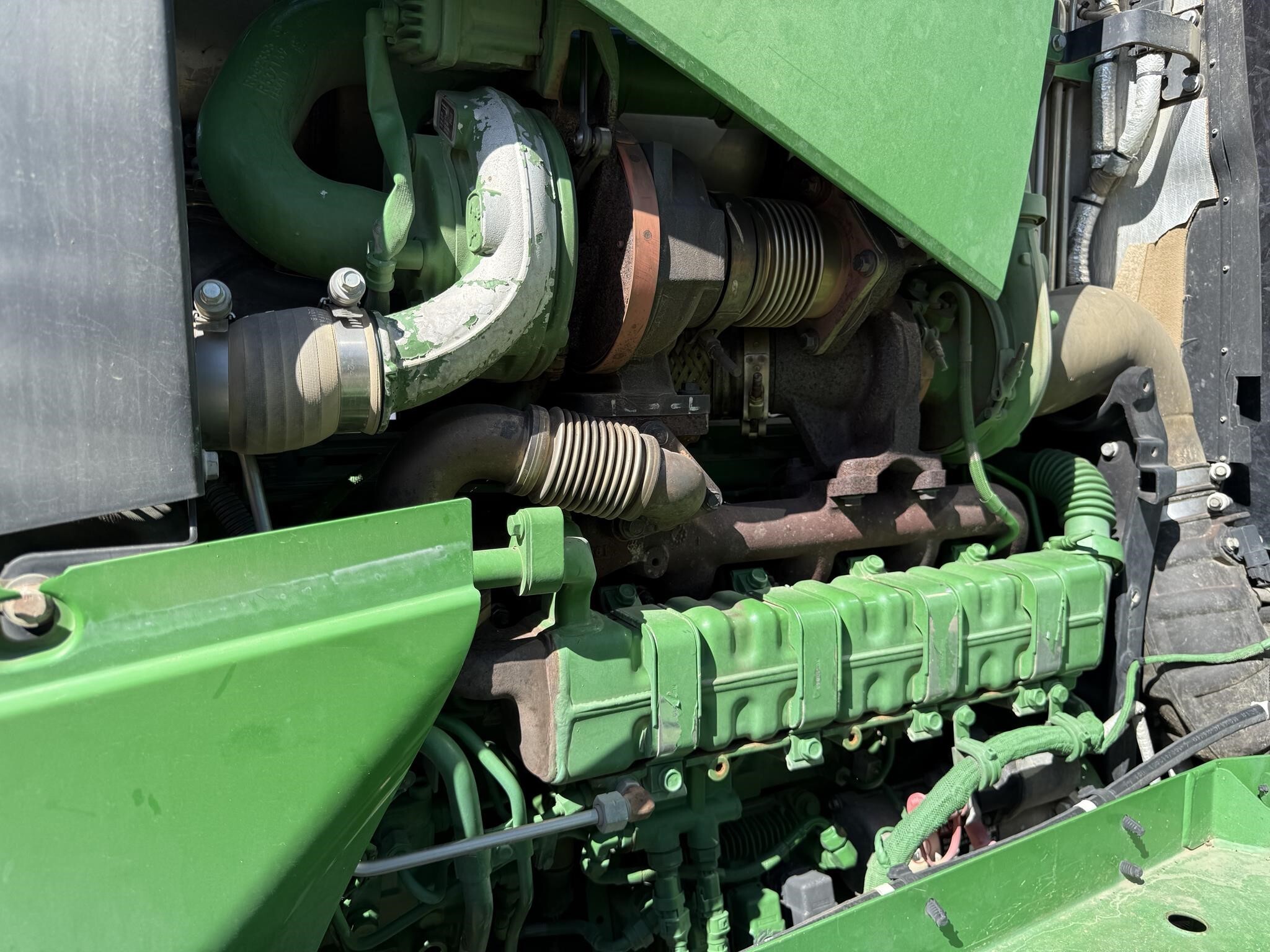 2019 John Deere R4030 Self-Propelled Sprayer