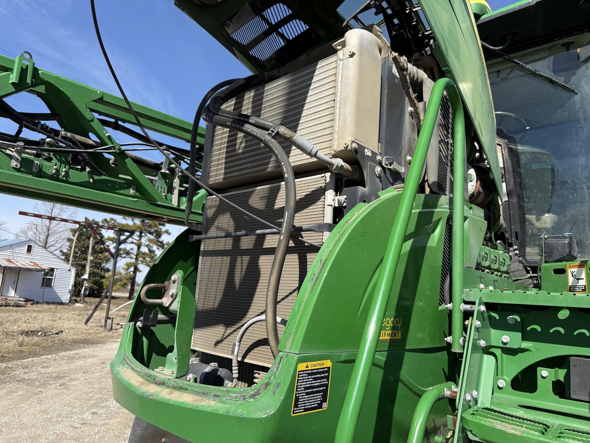 2019 John Deere R4030 Self-Propelled Sprayer