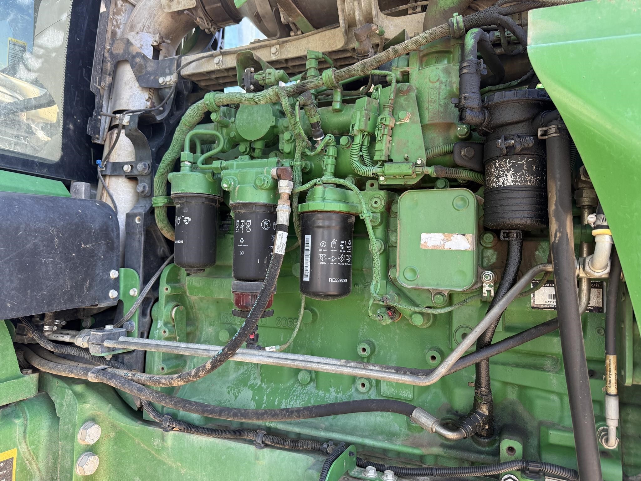2019 John Deere R4030 Self-Propelled Sprayer