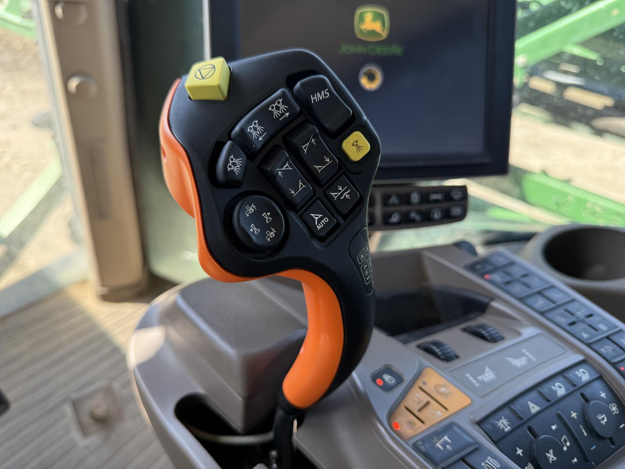 2019 John Deere R4030 Self-Propelled Sprayer