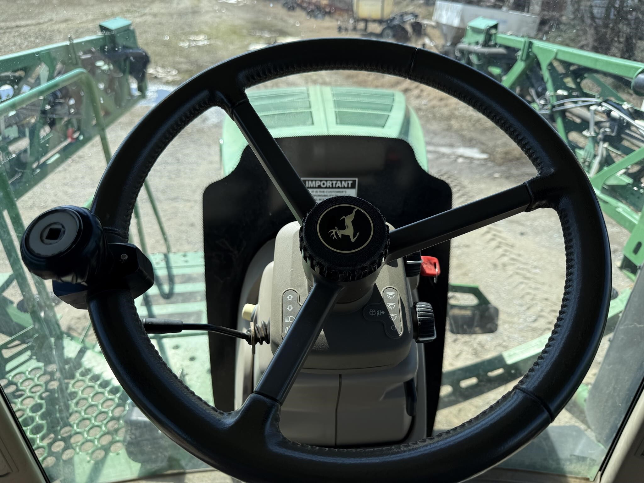 2019 John Deere R4030 Self-Propelled Sprayer