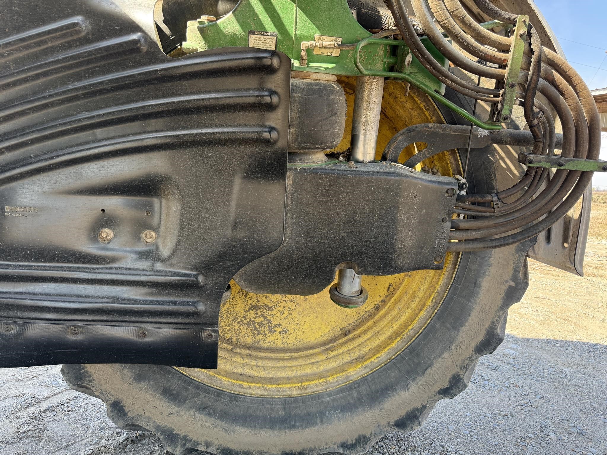 2019 John Deere R4030 Self-Propelled Sprayer