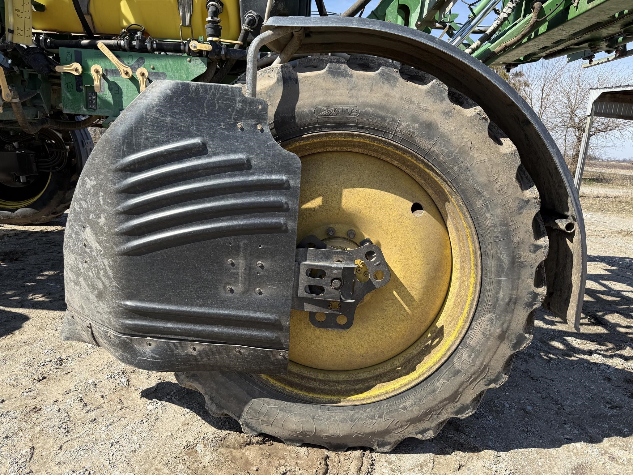 2019 John Deere R4030 Self-Propelled Sprayer