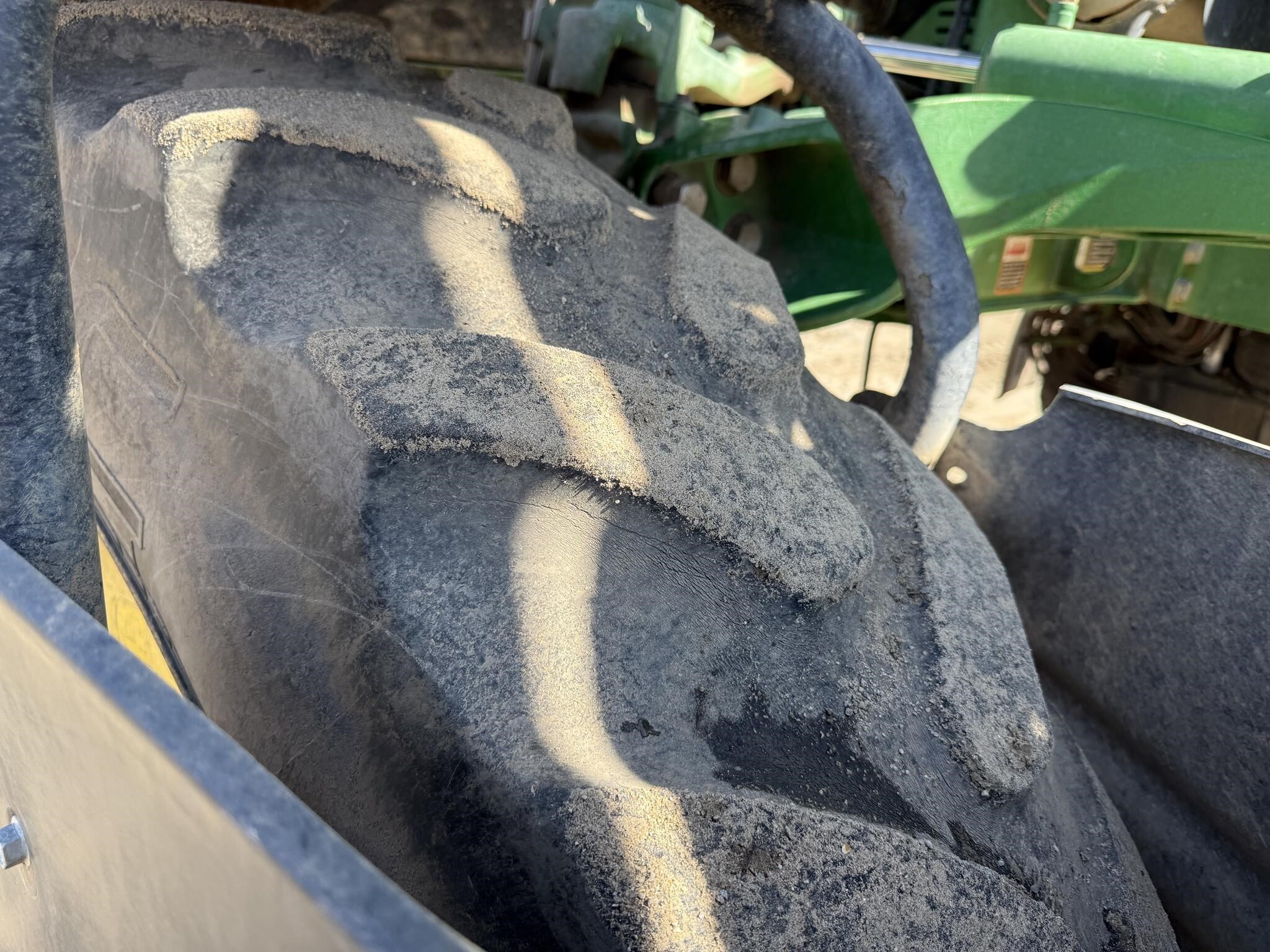2019 John Deere R4030 Self-Propelled Sprayer