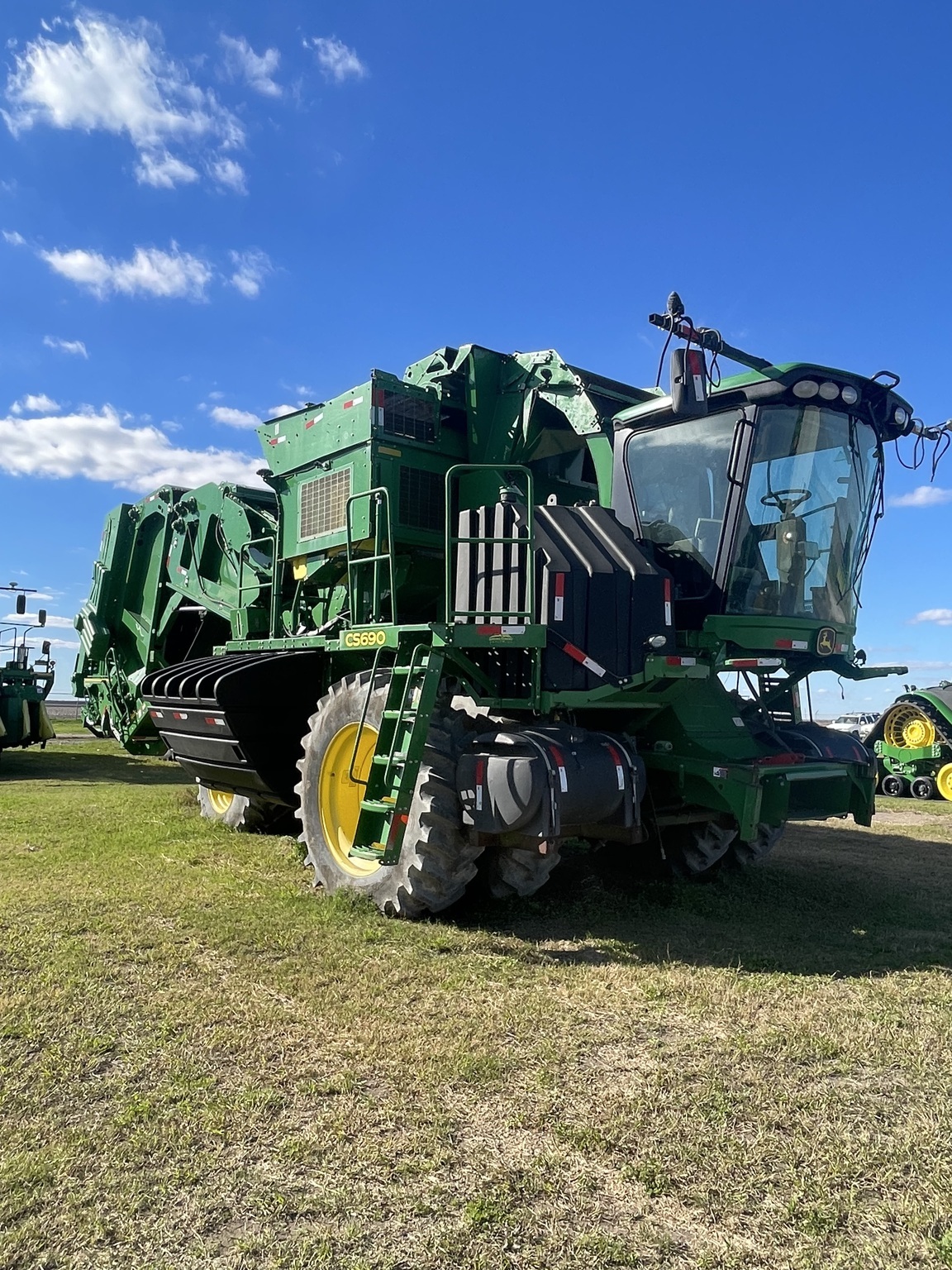 2018 John Deere CS690 Cotton Equipment