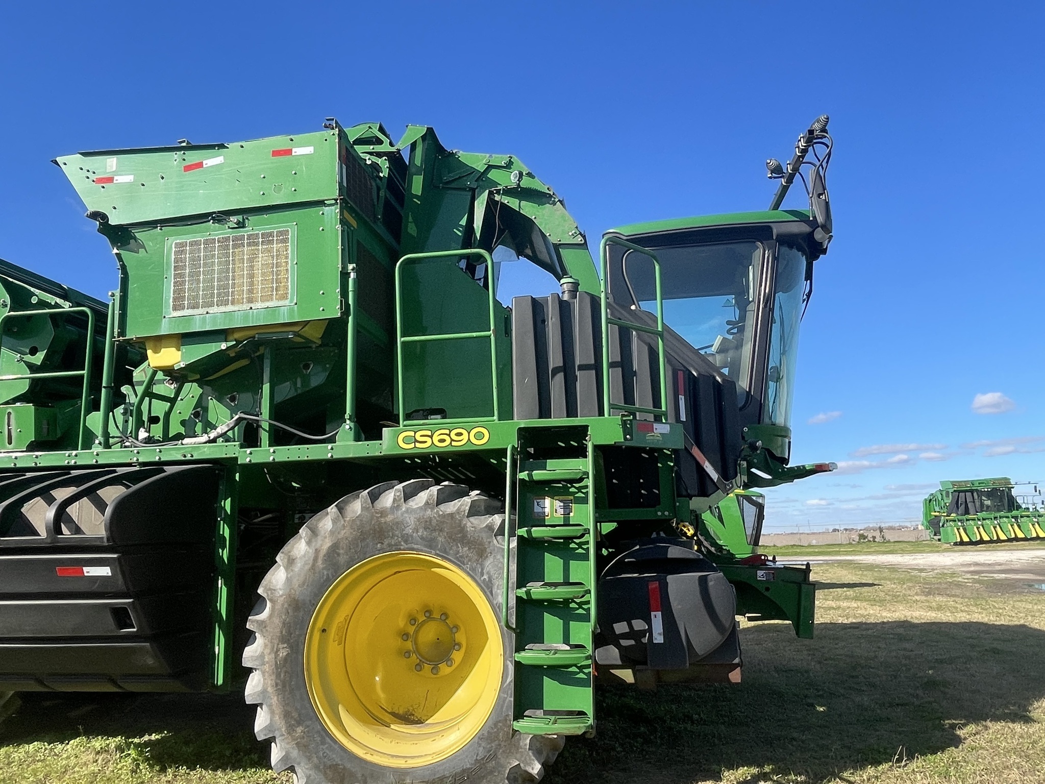 2018 John Deere CS690 Cotton Equipment