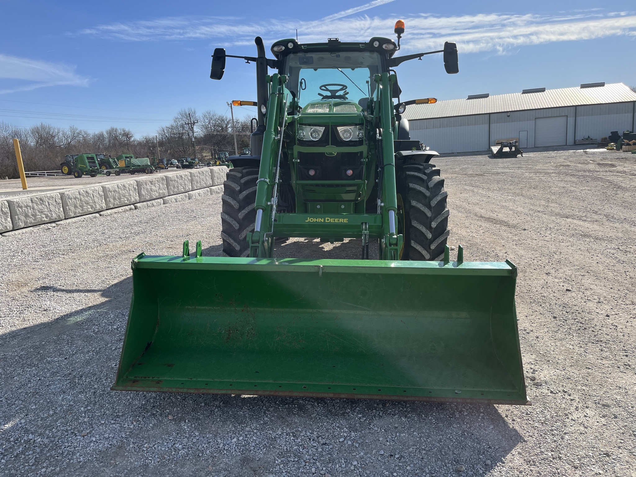 2022 John Deere 6R 175 Tractor