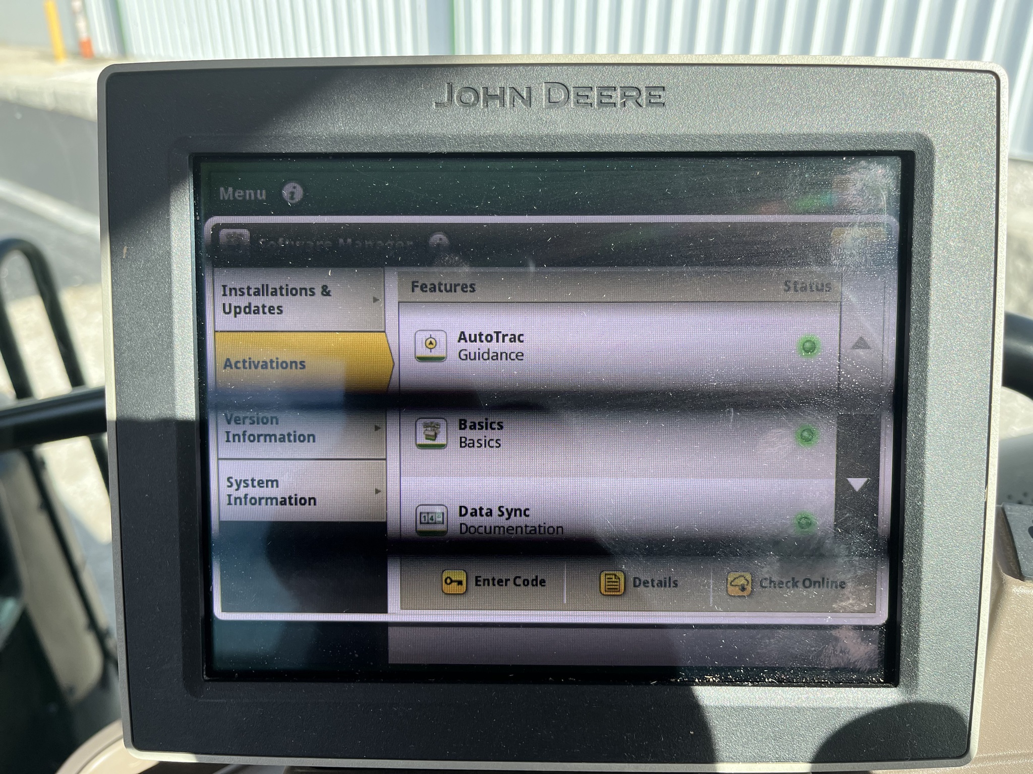 2022 John Deere 6R 175 Tractor