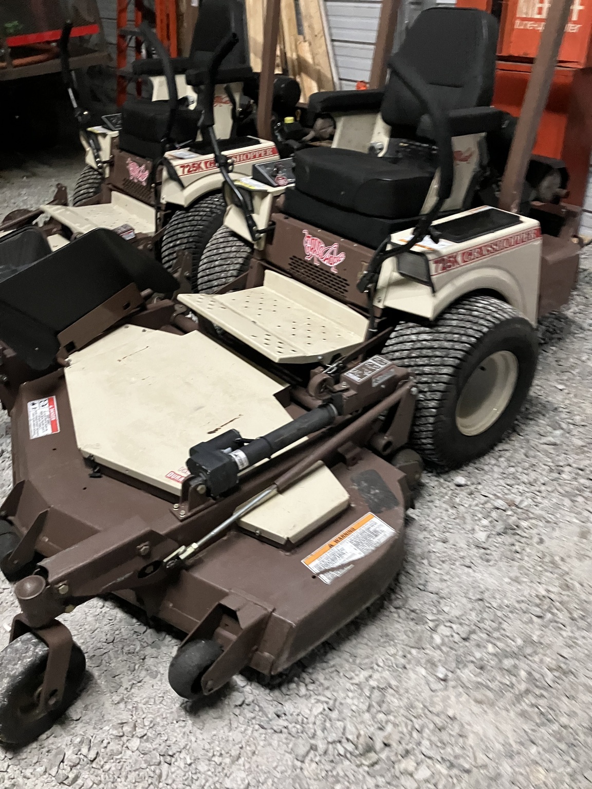 2016 Grasshopper 725KT Lawn Mower