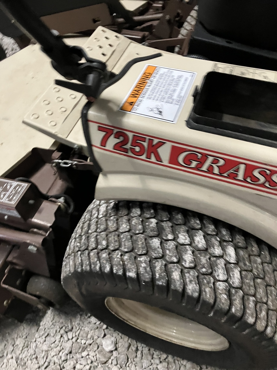 2016 Grasshopper 725KT Lawn Mower