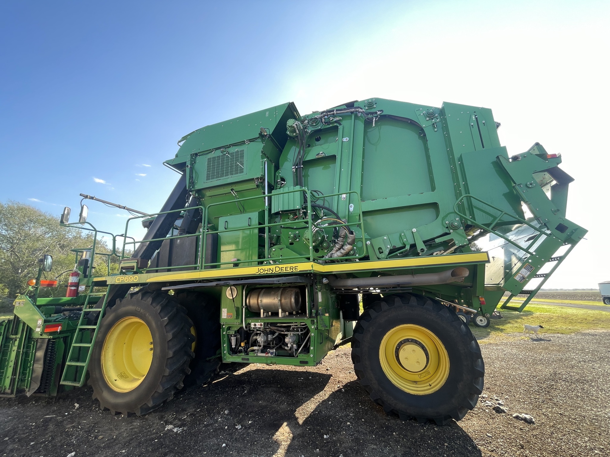2018 John Deere CP690 Cotton Equipment