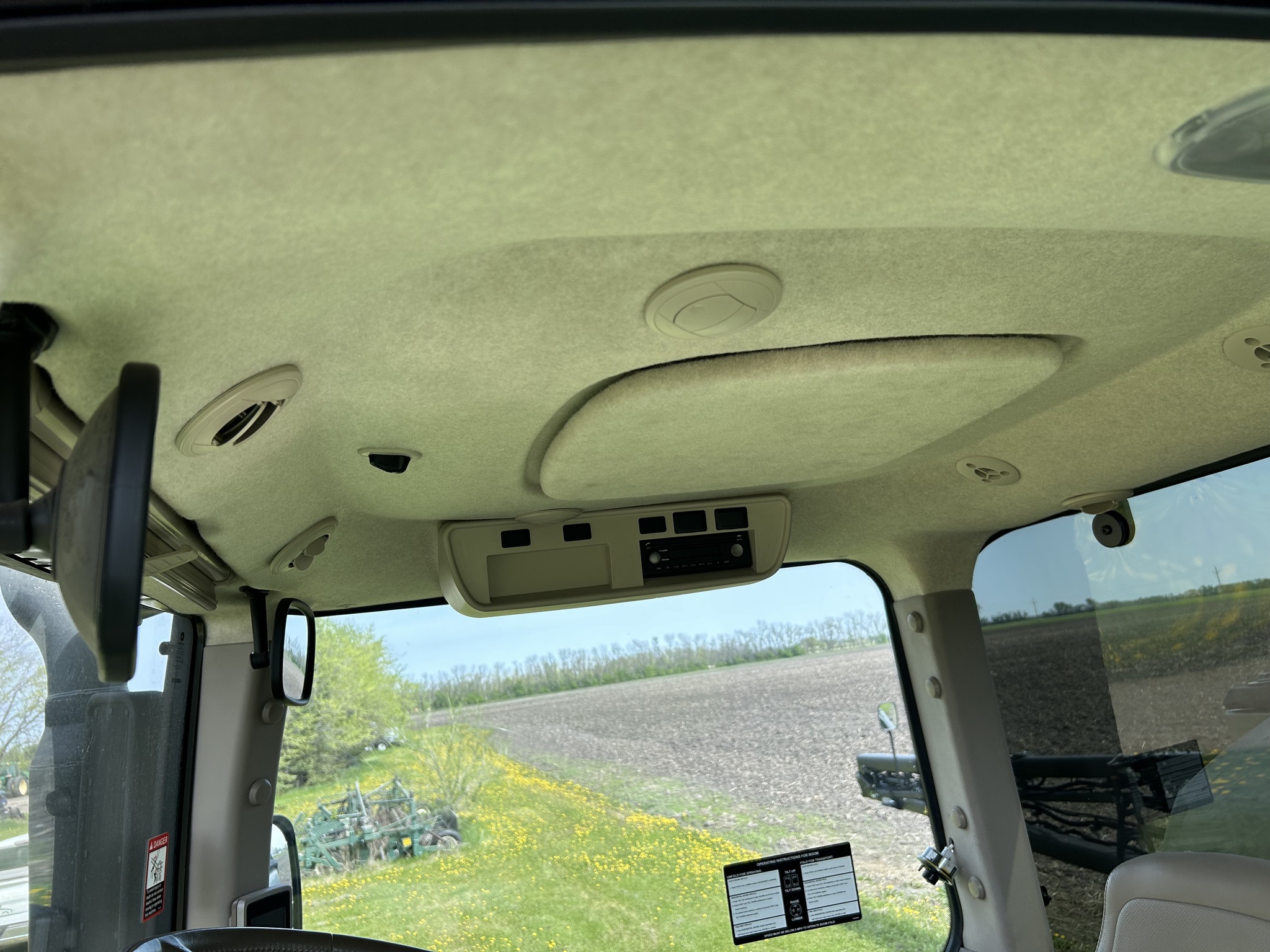 2019 John Deere R4045 Self-Propelled Sprayer