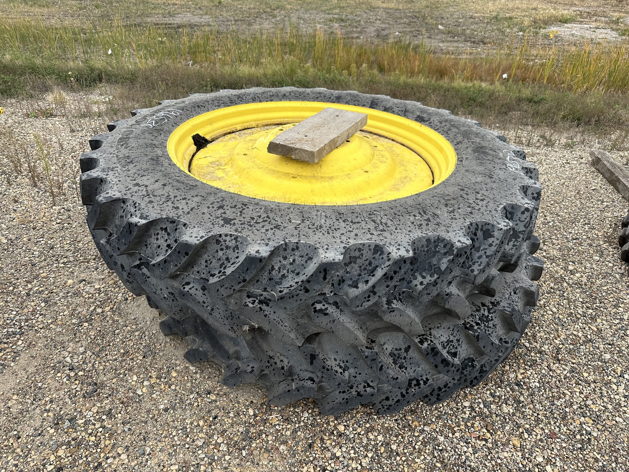 2019 John Deere R4045 Self-Propelled Sprayer