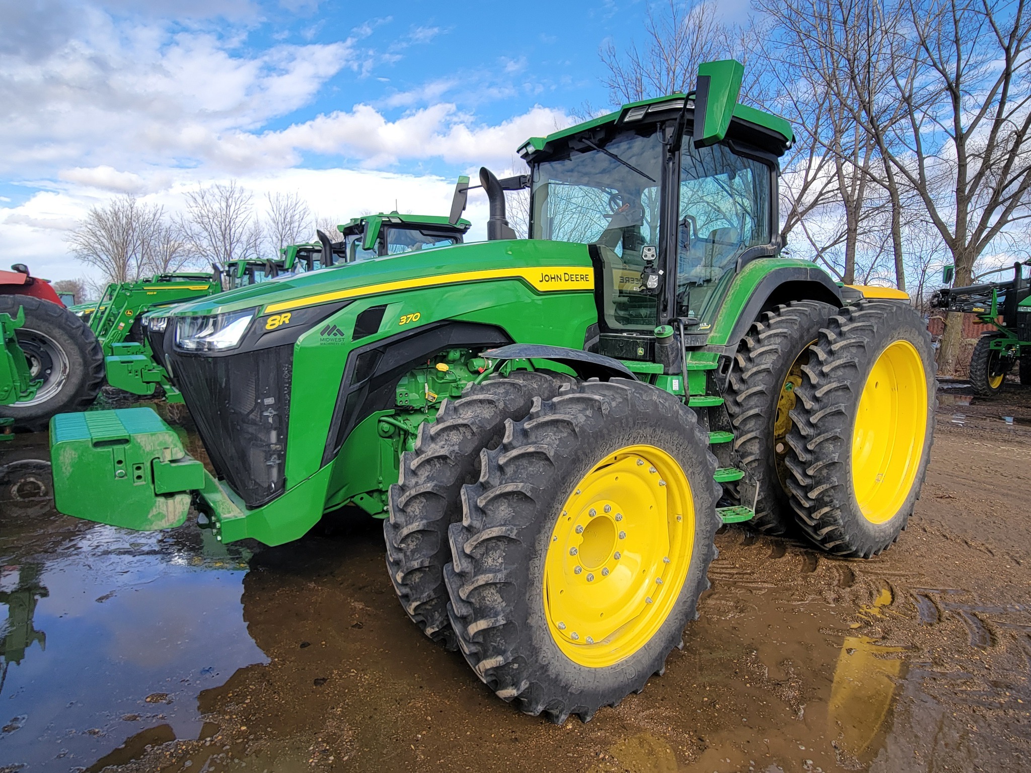 2024 John Deere 8R 370 Tractor