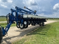 2004 Kinze 3700 Planter