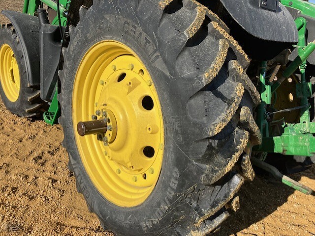 2013 John Deere 6140R Tractor
