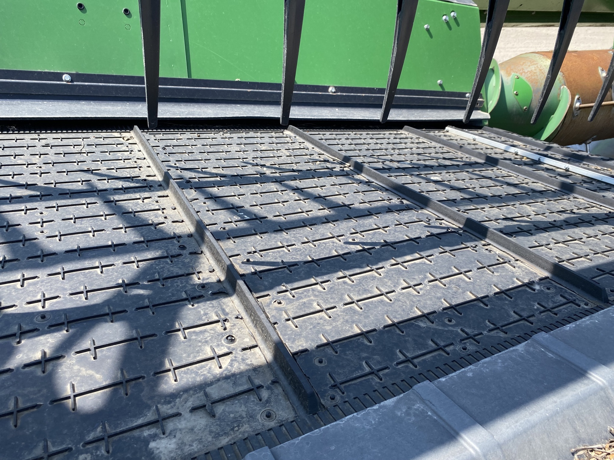 2022 John Deere HD45F Platform