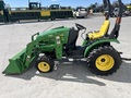 2015 John Deere 2025R Tractor