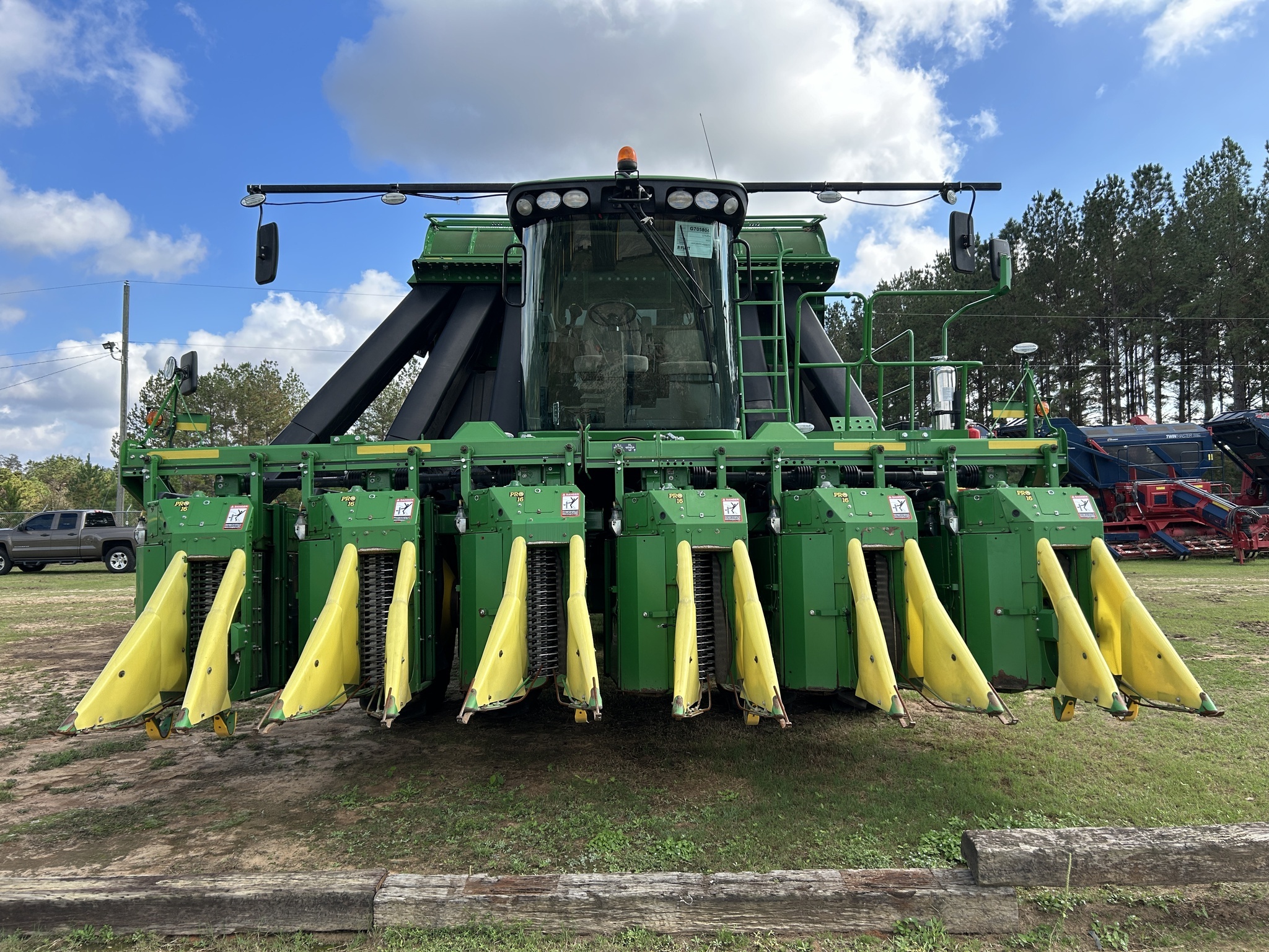 2020 John Deere CP690 Cotton Equipment