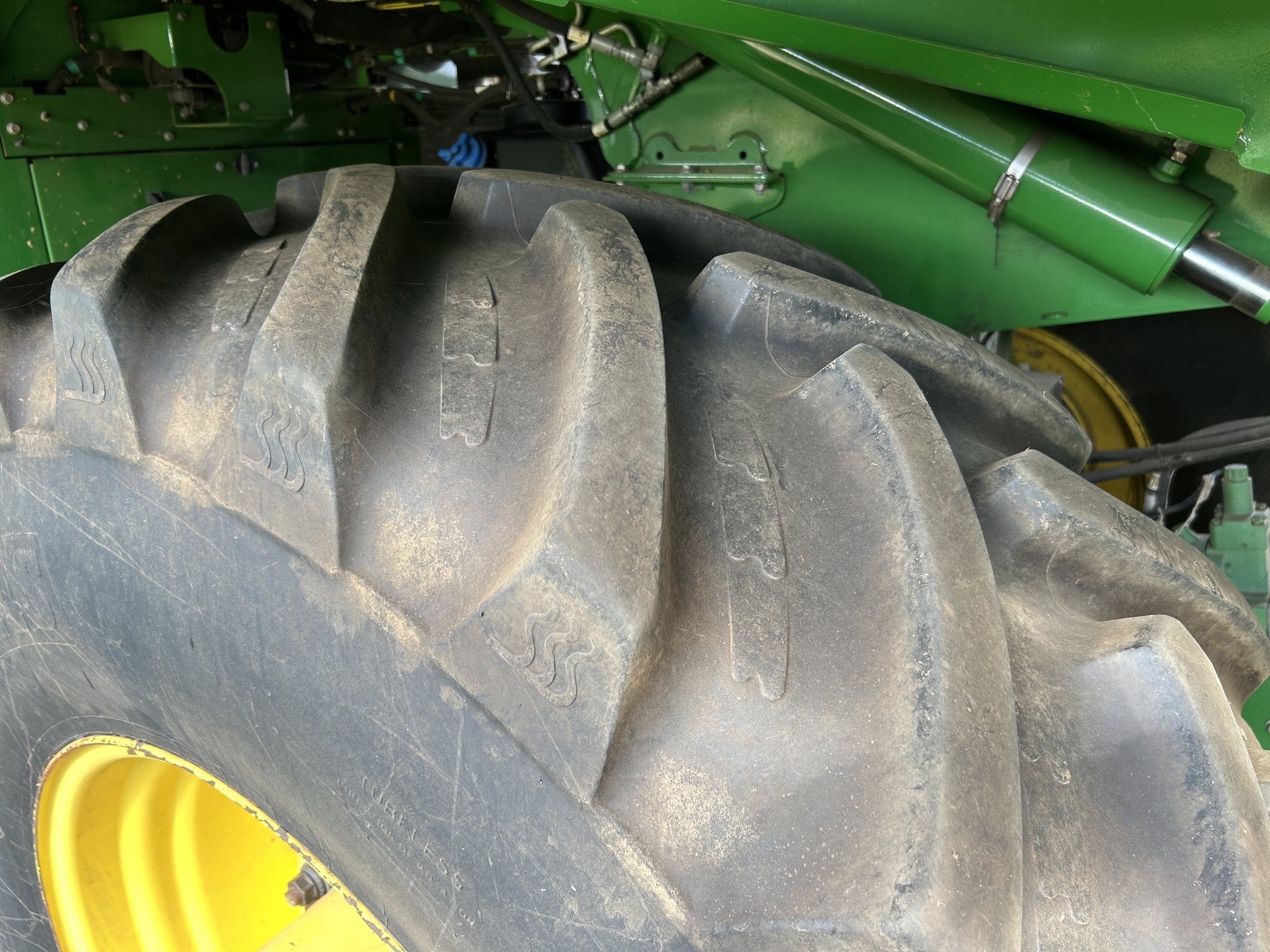 2020 John Deere CP690 Cotton Equipment