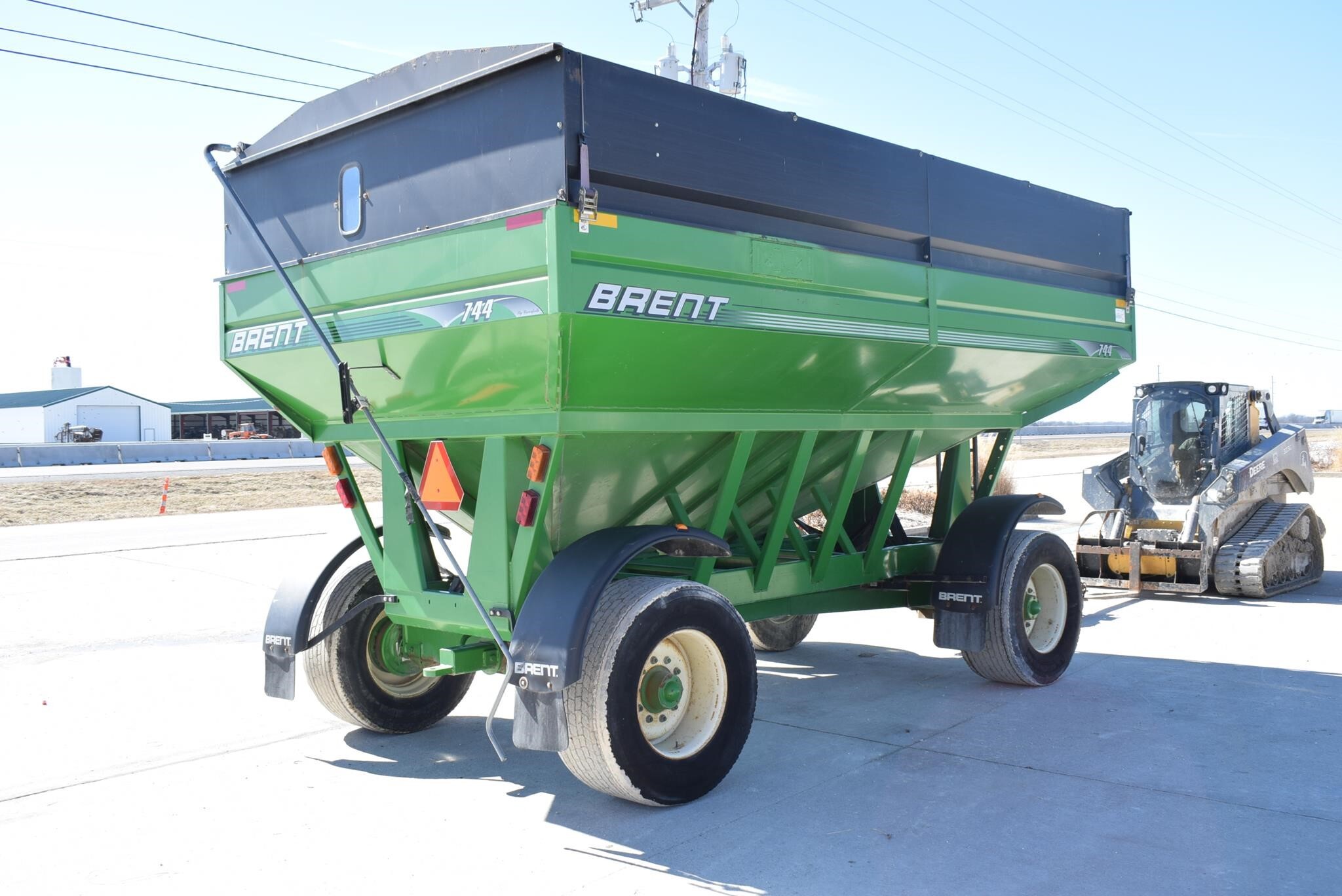  Brent 744 Gravity Wagon