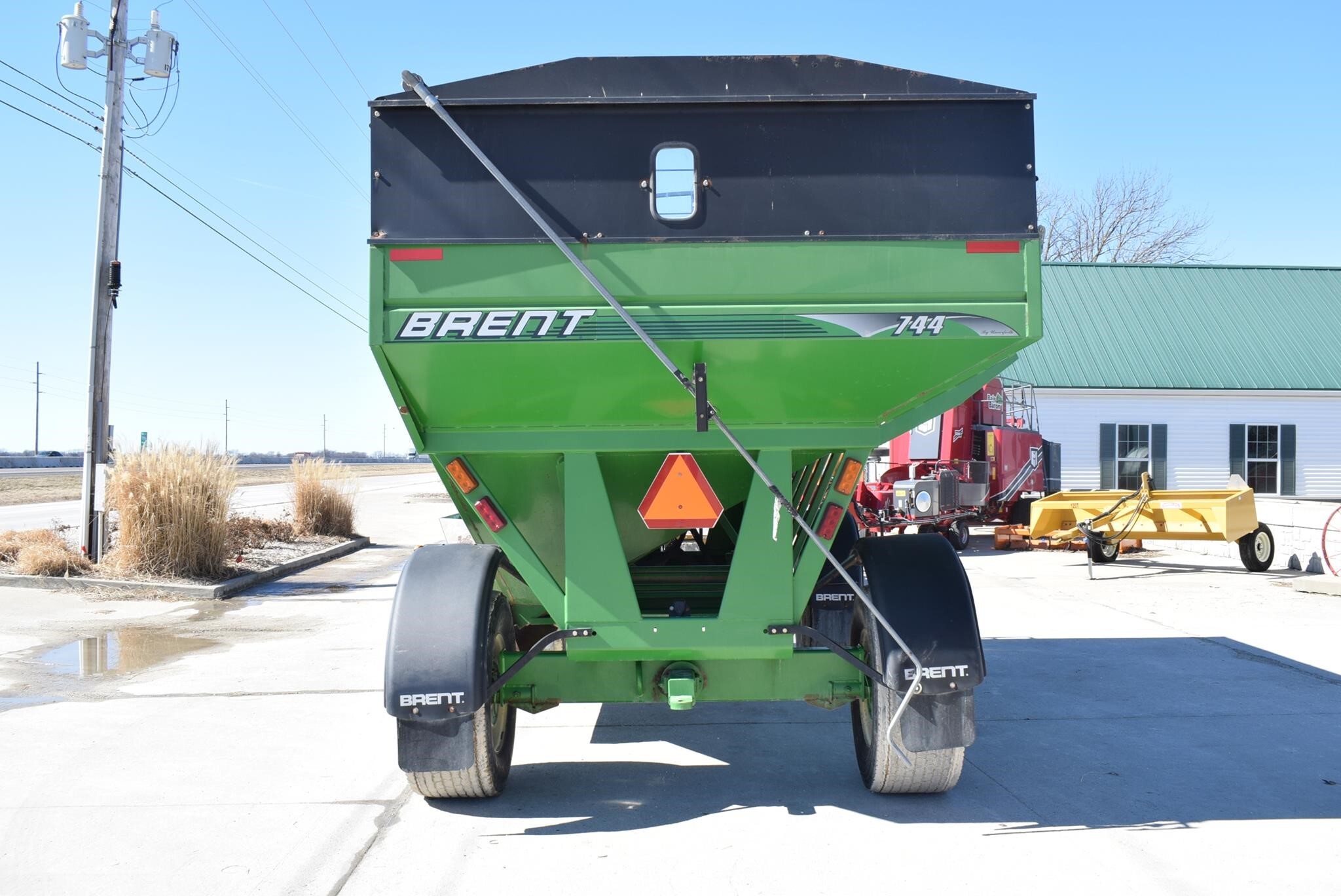  Brent 744 Gravity Wagon