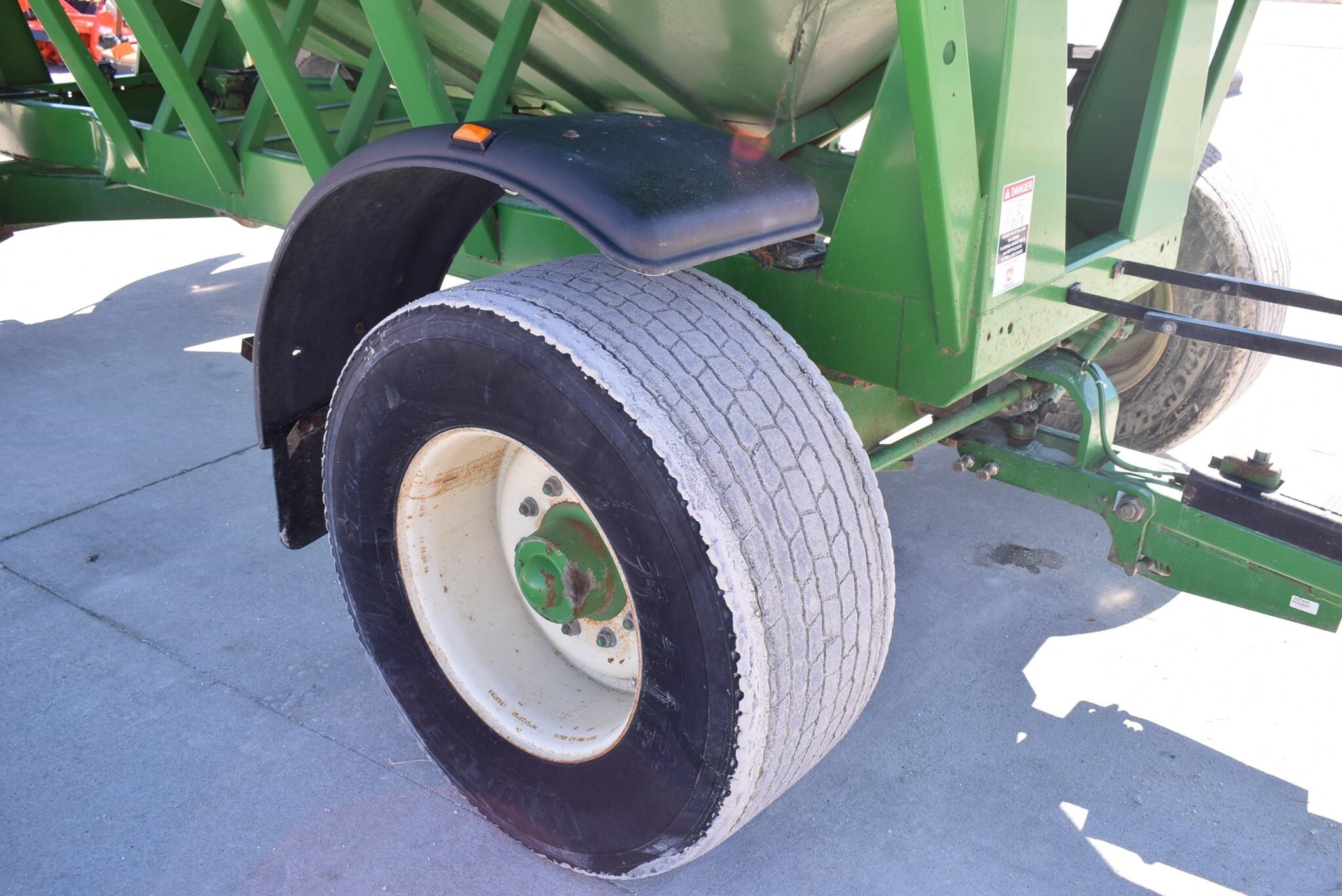  Brent 744 Gravity Wagon