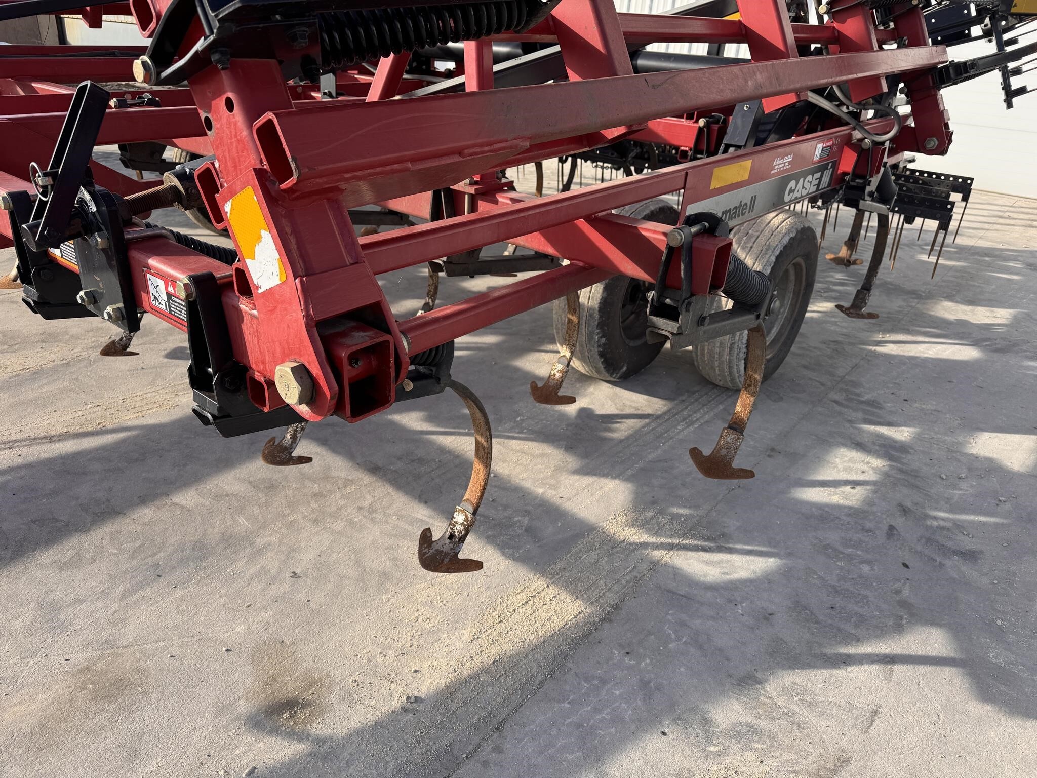 2005 Case IH Tigermate II Field Cultivator