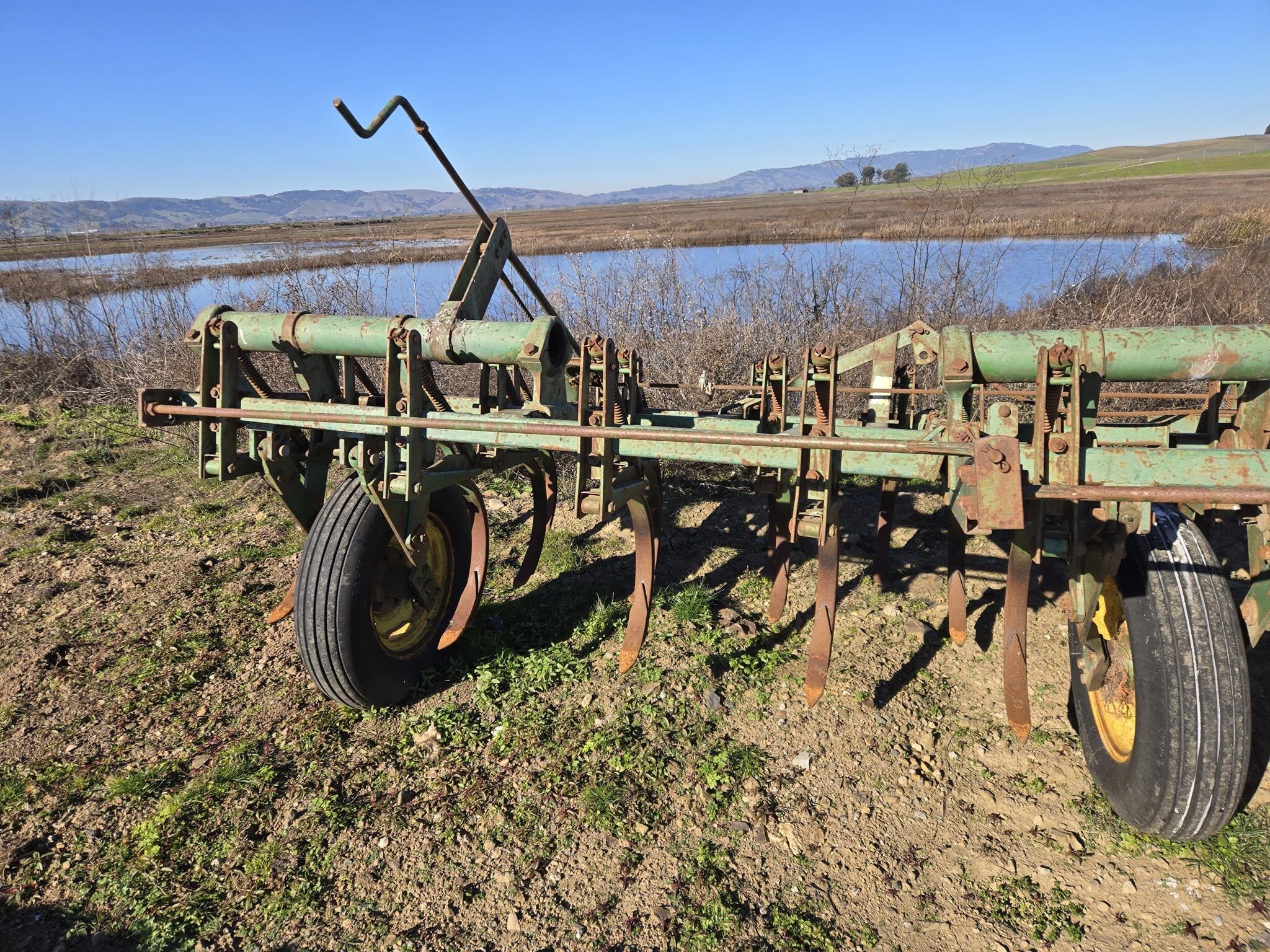2000 John Deere C20 Chisel Plow