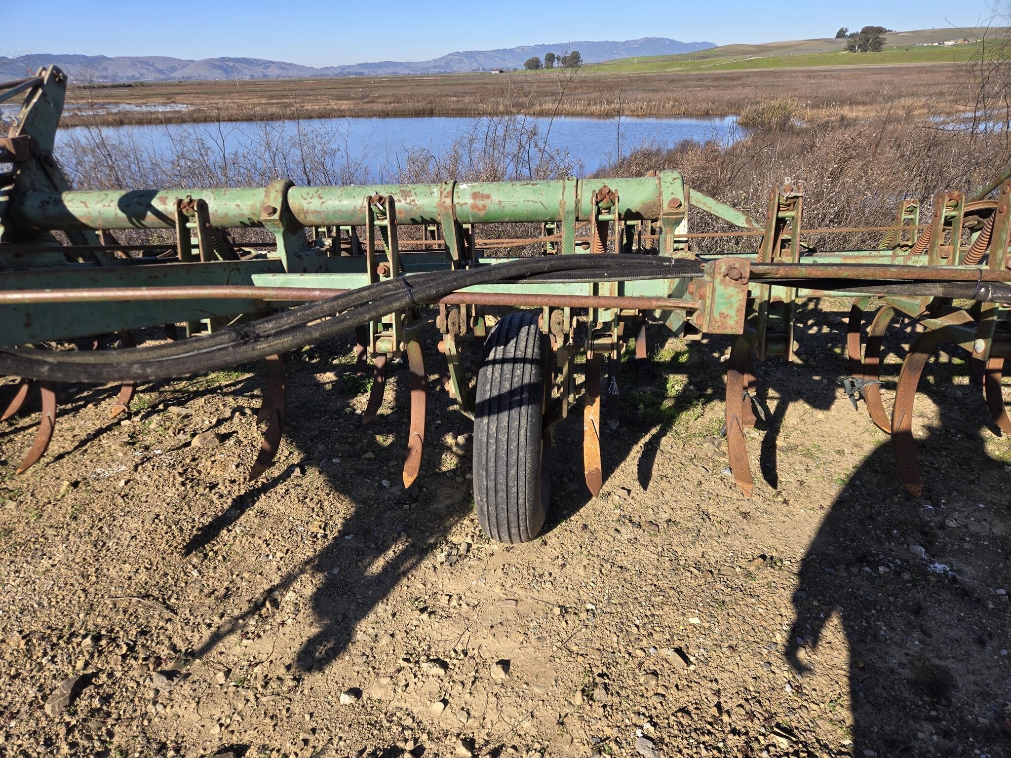 2000 John Deere C20 Chisel Plow