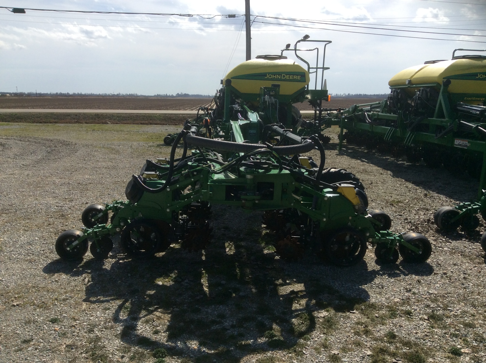 2020 John Deere DR18 Planter