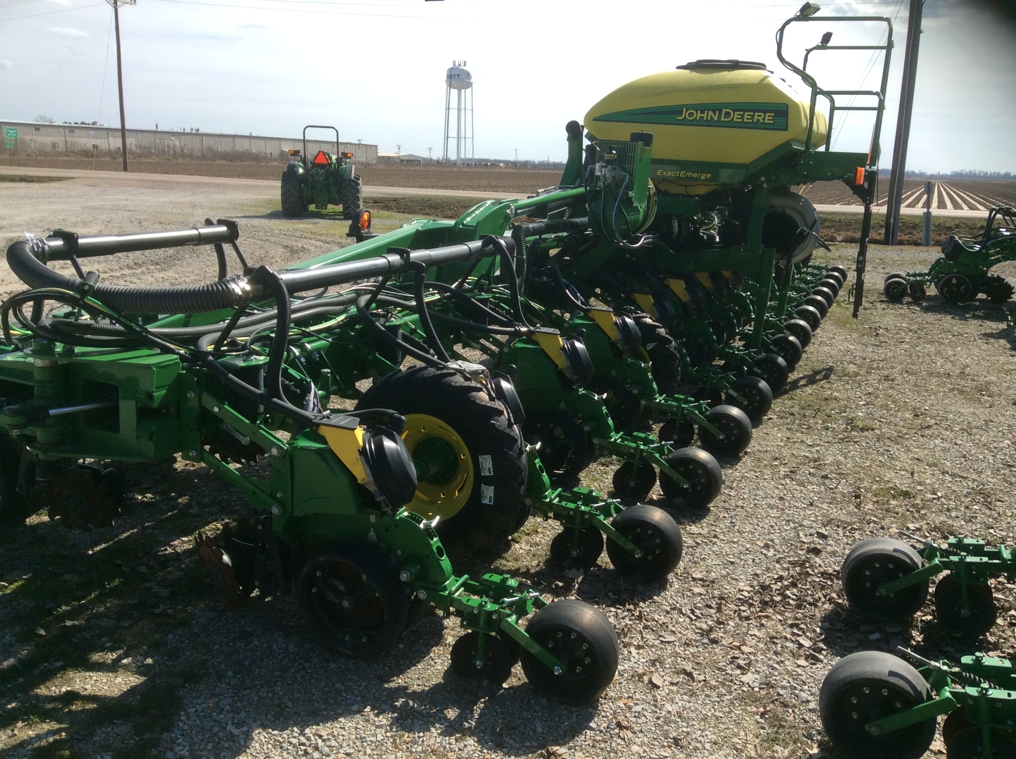 2020 John Deere DR18 Planter