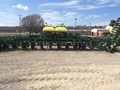 2020 John Deere DR18 Planter