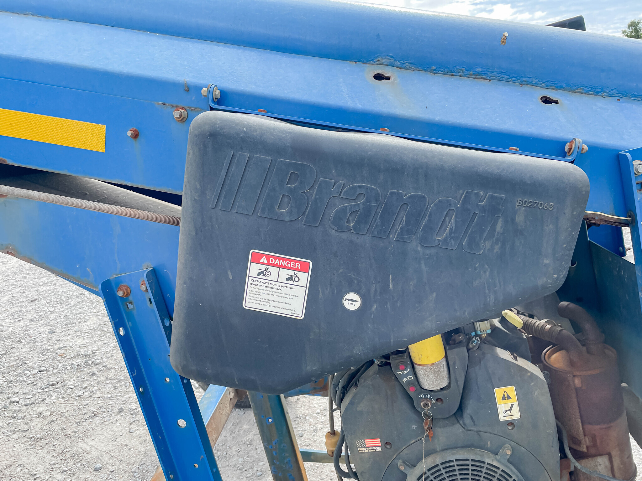 2021 Brandt 1547LP+ Augers and Conveyor