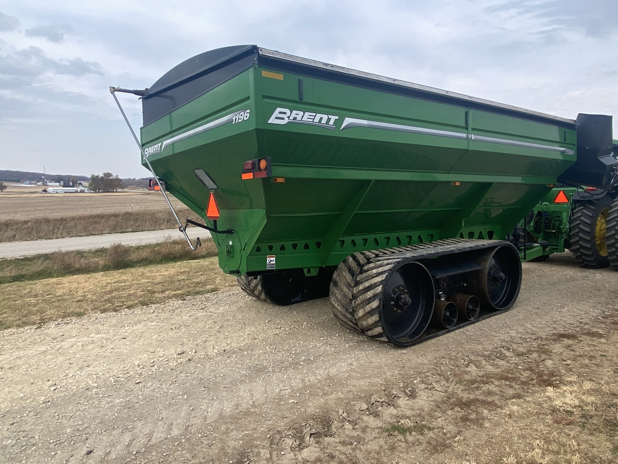 2014 Brent 1196 Grain Cart