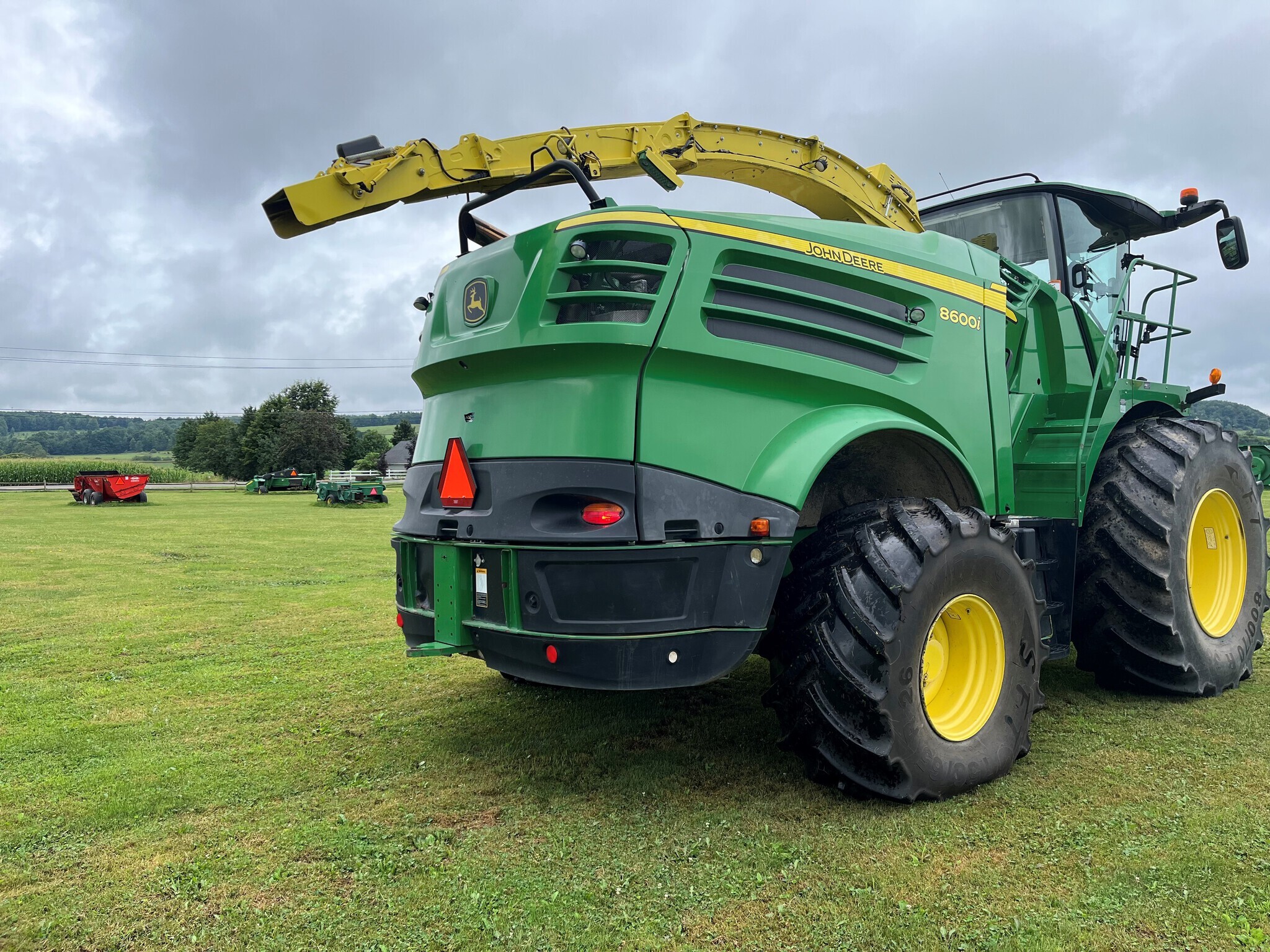 2017 John Deere 8600 Self-Propelled Forage Harvester
