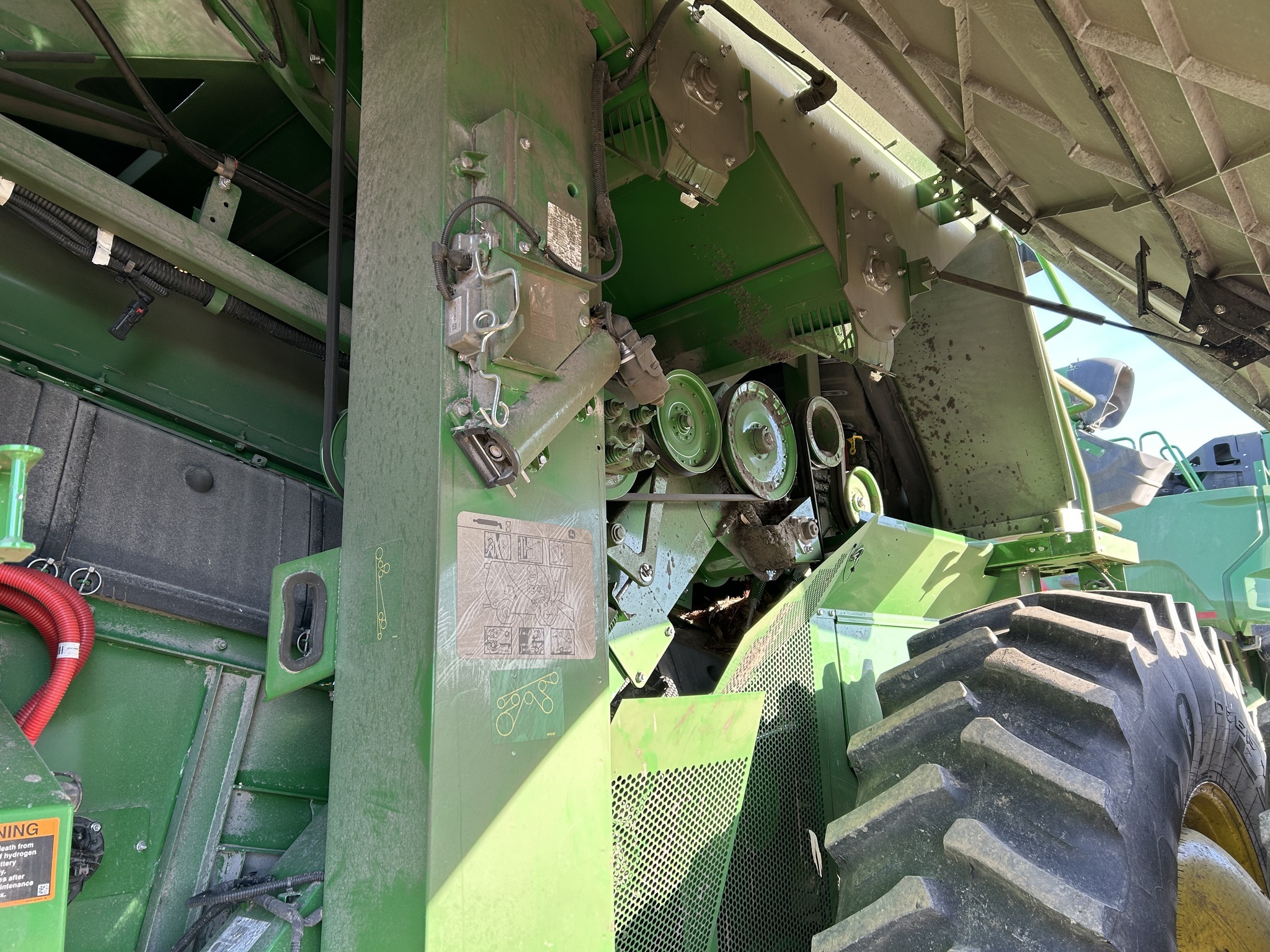 2023 John Deere S760 Combine