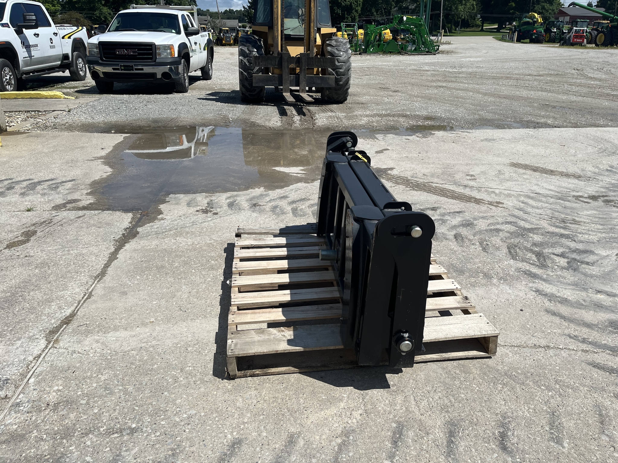  HLA SB1064FBO500 Loader and Skid Steer Attachment