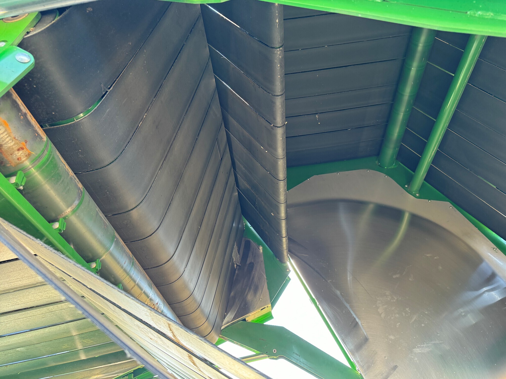 2018 John Deere CP690 Cotton Equipment