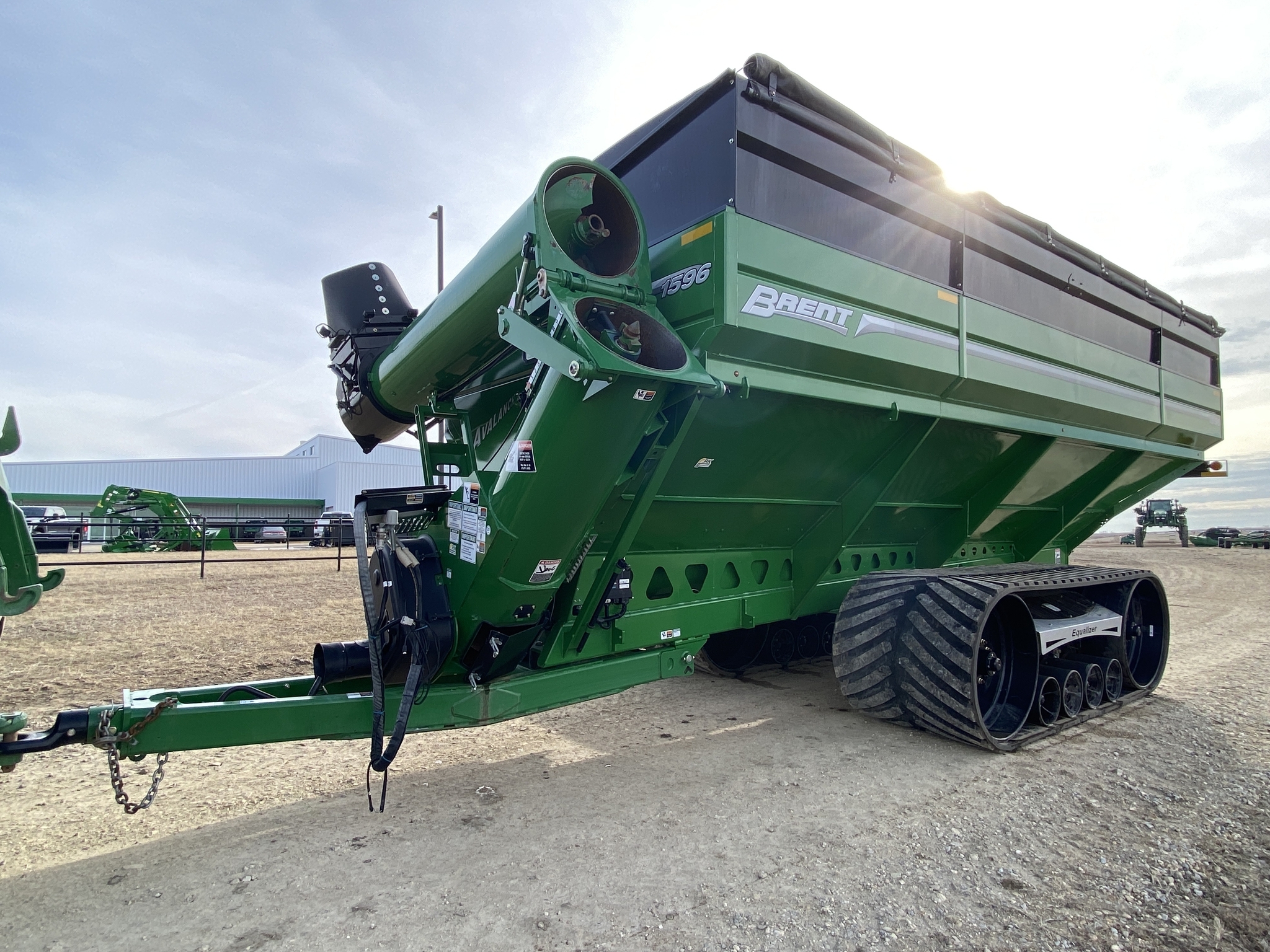 2022 Brent 1596 Grain Cart