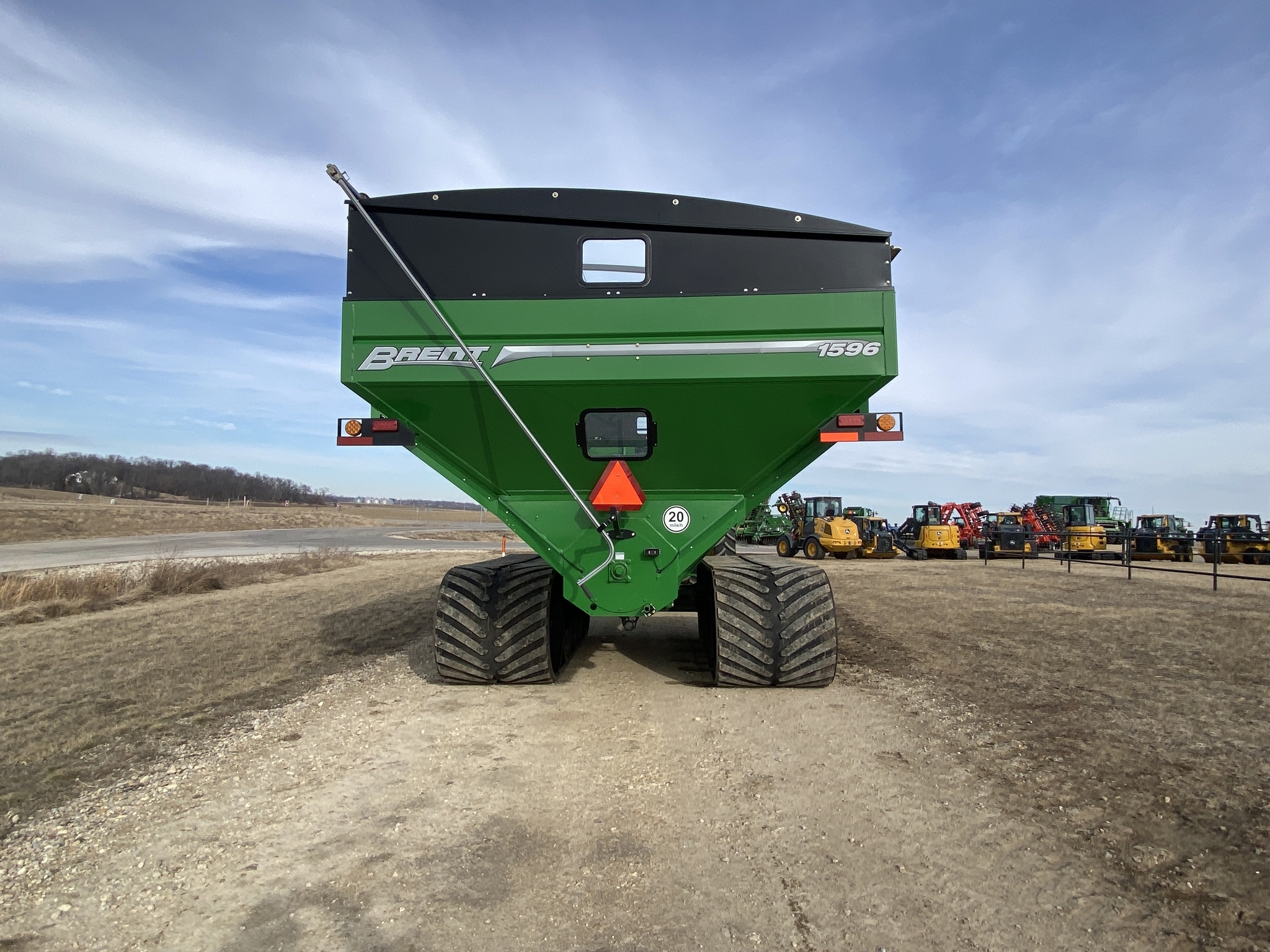 2022 Brent 1596 Grain Cart