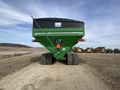 2022 Brent 1596 Grain Cart