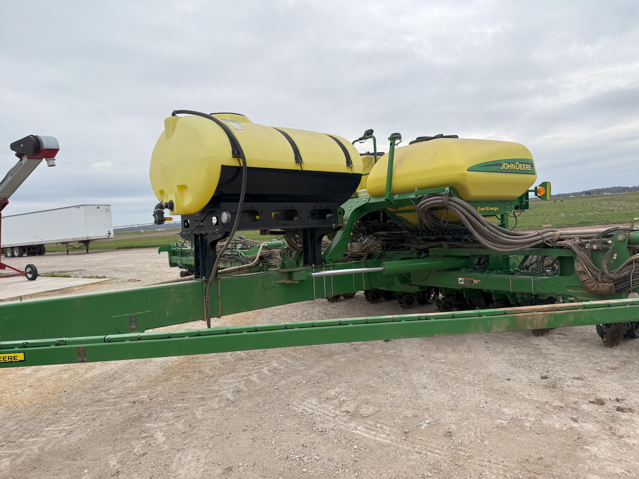 2021 John Deere 1775NT Planter
