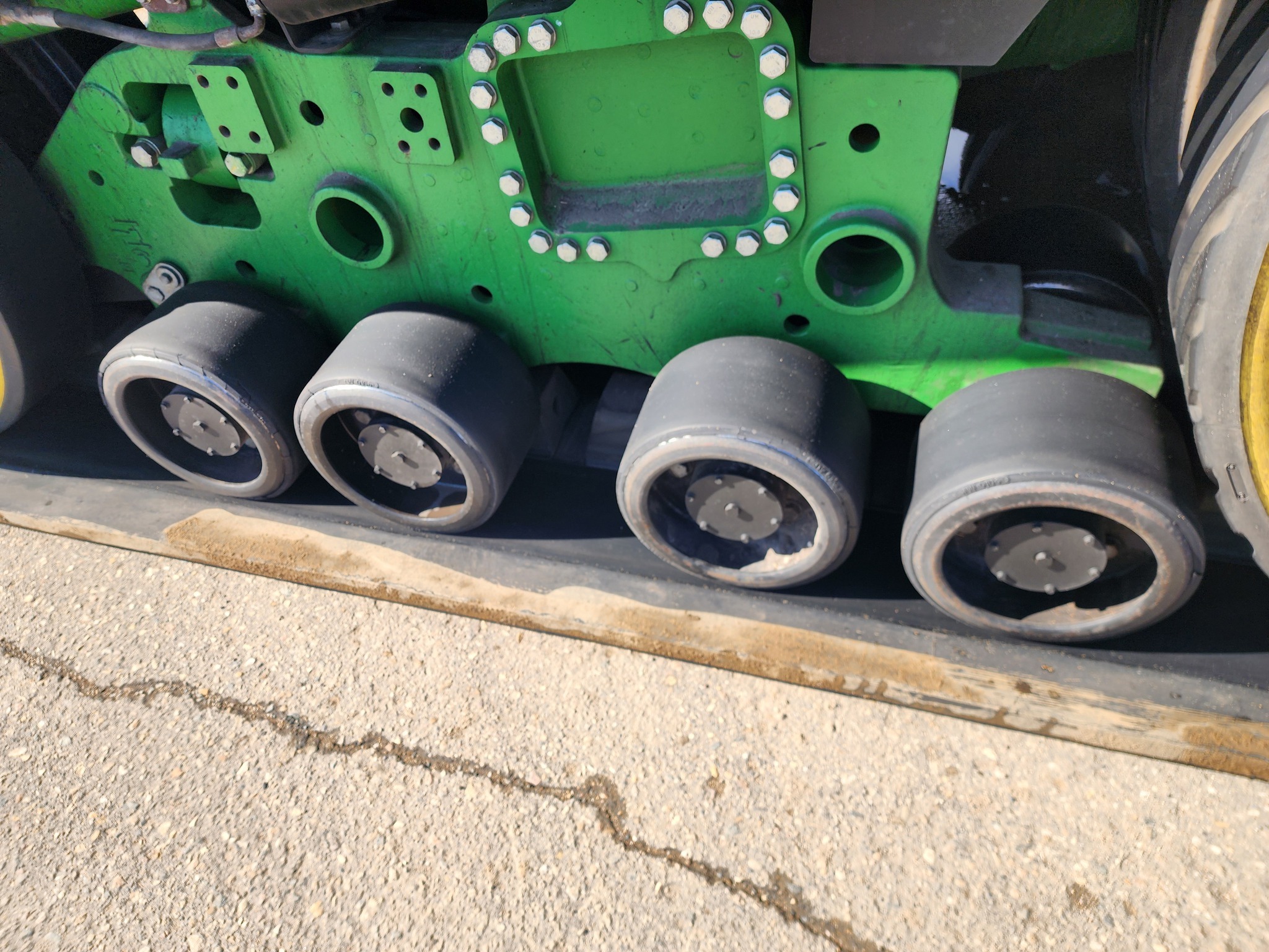 2015 John Deere 9570RT Tractor