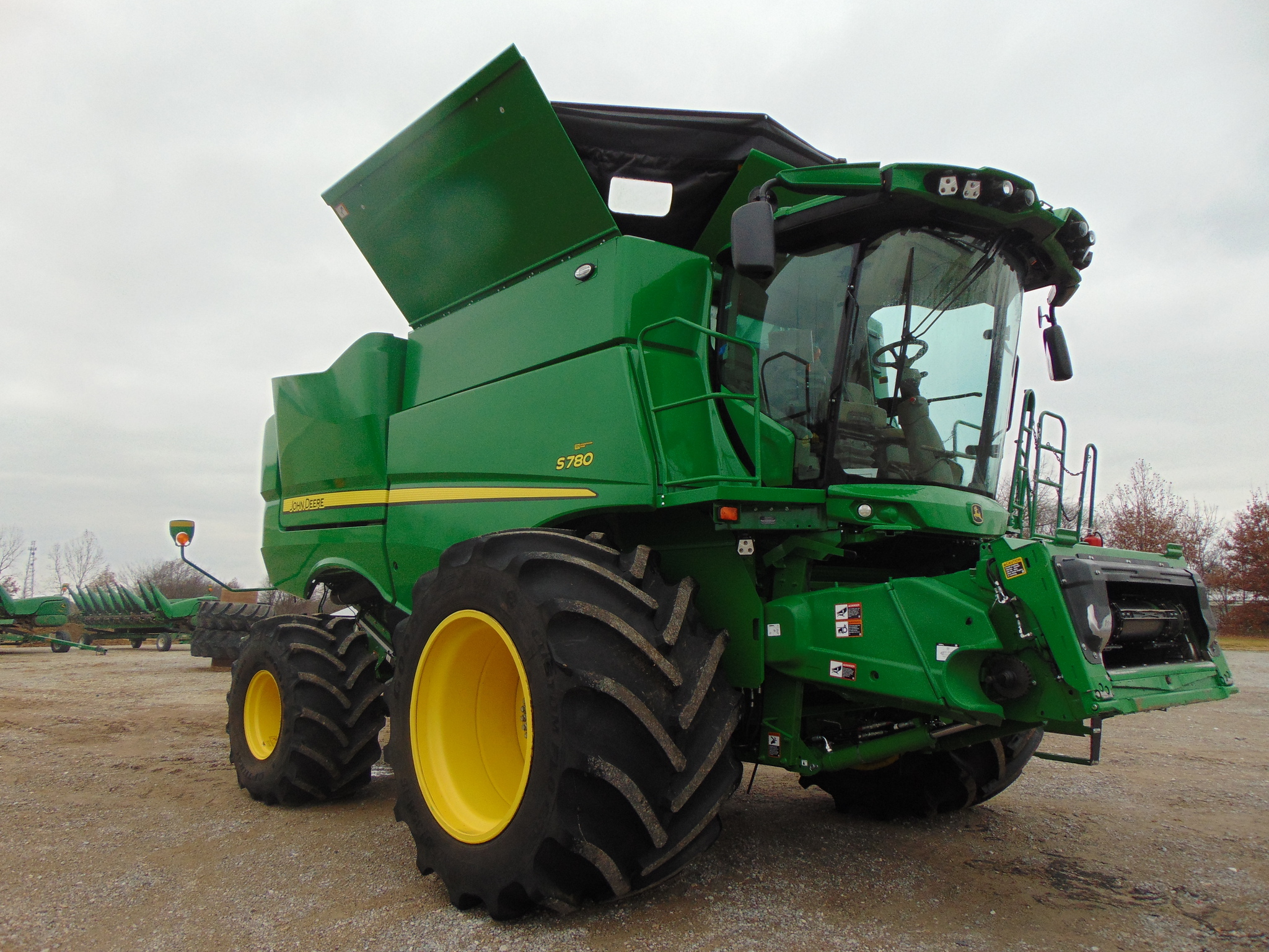 2023 John Deere S780 Combine