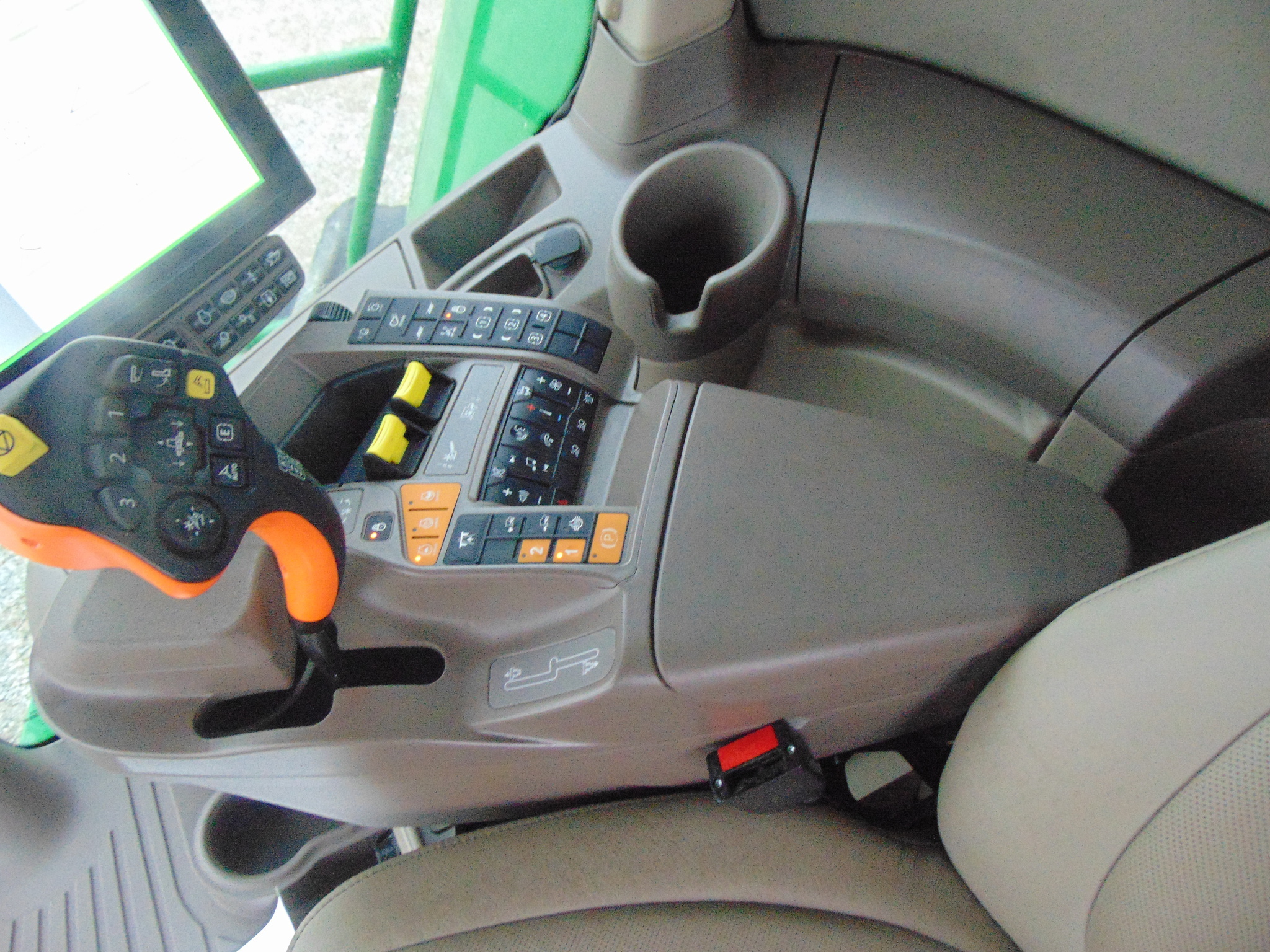 2023 John Deere S780 Combine