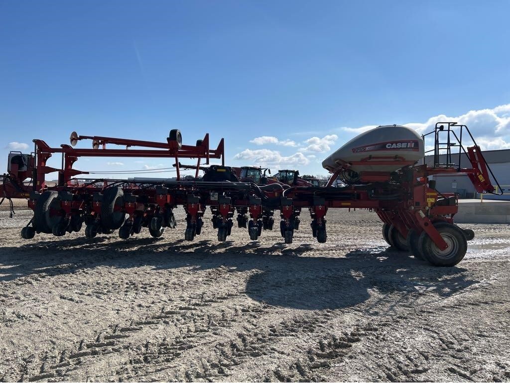 2015 Case IH 1255 Planter