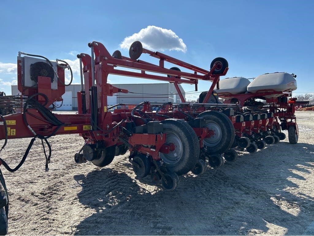 2015 Case IH 1255 Planter