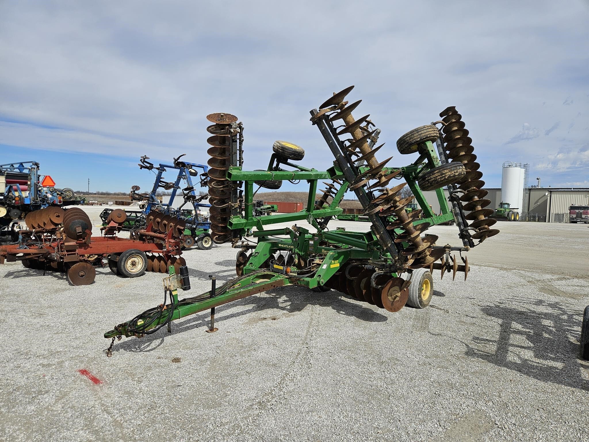 2004 John Deere 637 Disk